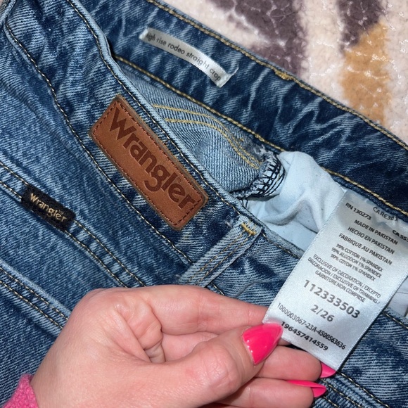 Wrangler Rodeo High Rise Crop Blue Denim Jeans - Picture 4 of 4